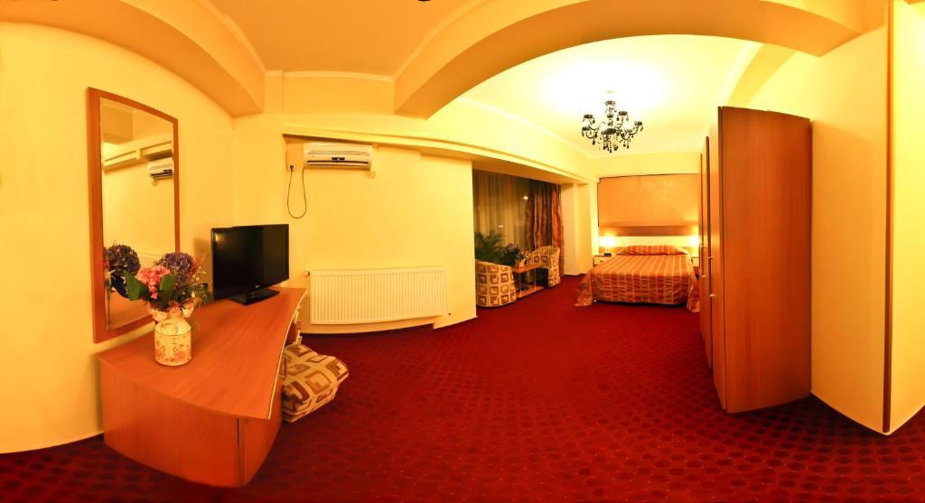 Hotel Andre'S Craiova Zimmer foto
